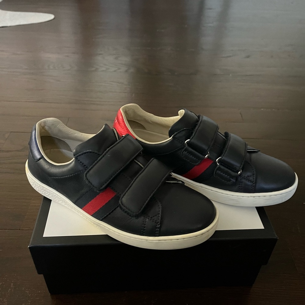 Authentic Gucci Kids Leather Low Top Sneakers